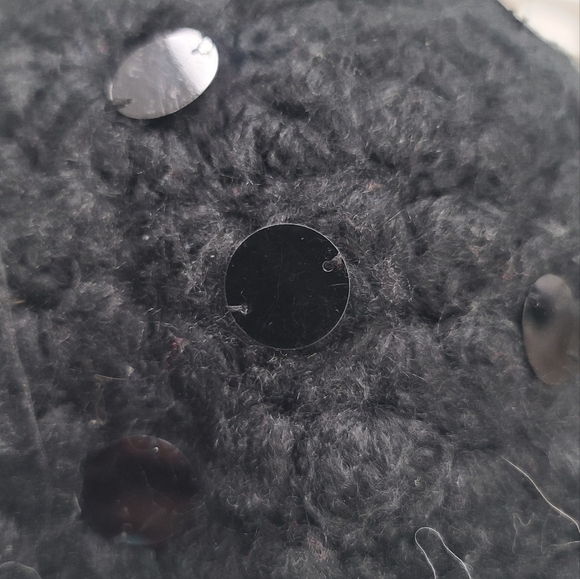 H&M hand crochet sequins beret - Picture 7 of 13